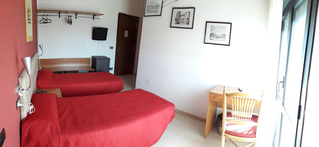 Aer Hotel Malpensa Oleggio Εξωτερικό φωτογραφία